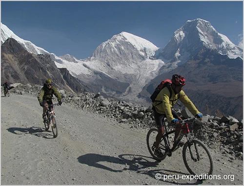 Huascaran-mountainbiking (2)