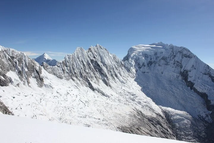 Huayhuash - Vallunaraju (2)