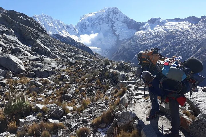 Huayhuash - Vallunaraju (3)