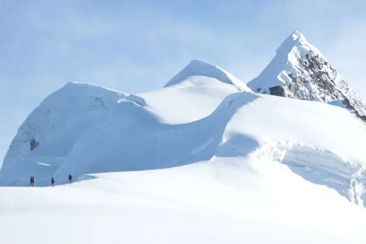 Huayhuash - Vallunaraju (6)