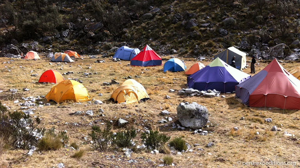 Peru-Trekking-Quebrada-Quillqueyhuanca-Cojub-und-Ishinca-01