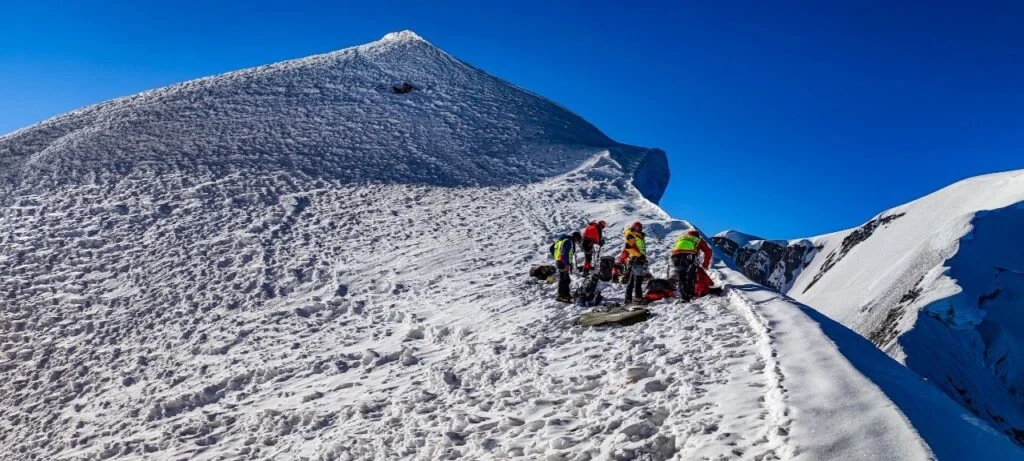 equeno Alpamayo, Huayna Potosi und Illimani (2)