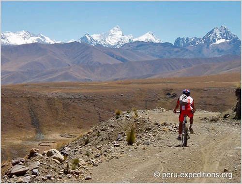 mountainbiking-huayhuash (4)